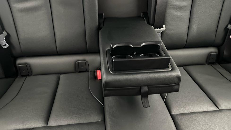 Rear Armrest/ Cup Holder