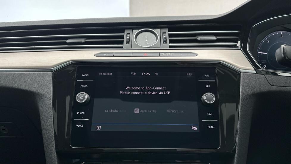 Apple Car Play & Android Auto