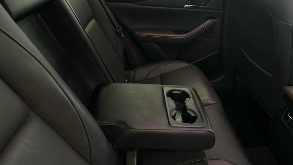 Rear Armrest/ Cup Holder