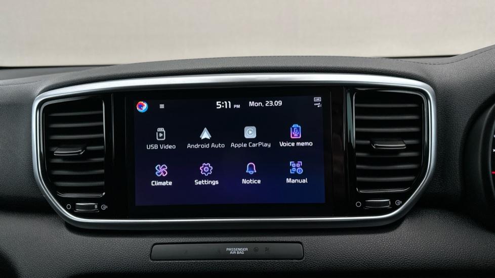 Apple Car Play & Android Auto