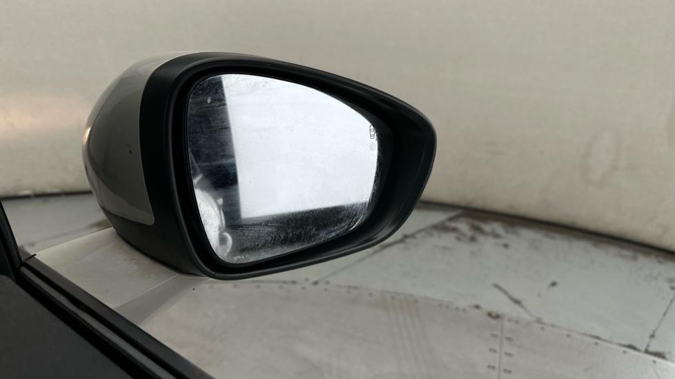 Blind Spot Monitoring System 