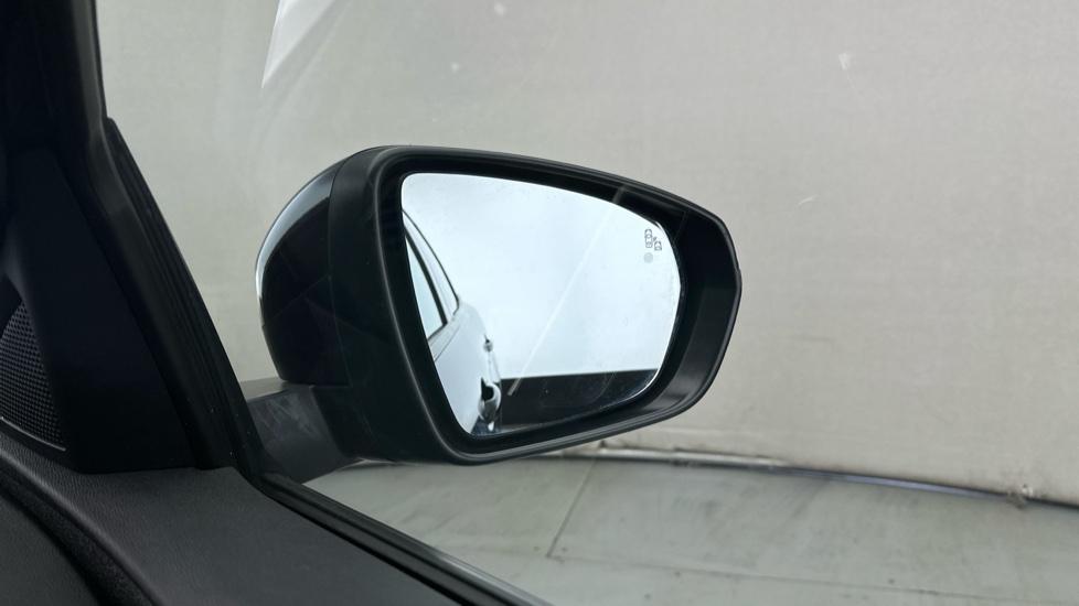 Blind Spot Monitoring System 