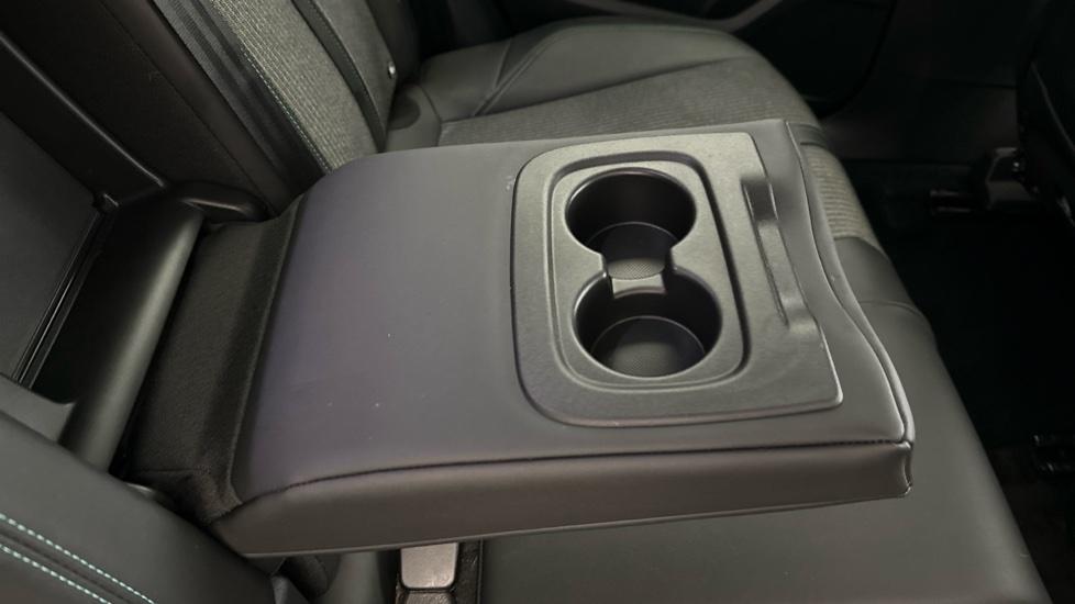 Rear Armrest/ Cup Holder