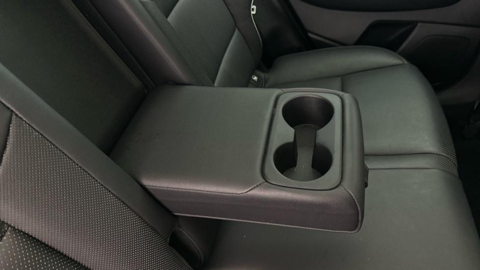 Rear Armrest/ Cup Holder