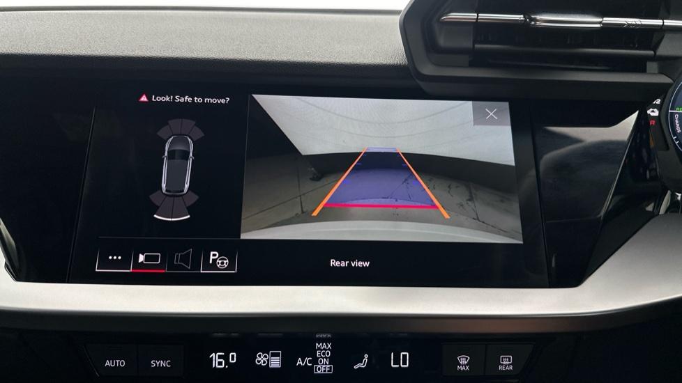 Rear View Camera /Park Pilot /Auto Park 