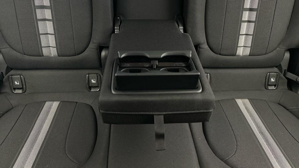 Rear Armrest/ Cup Holder