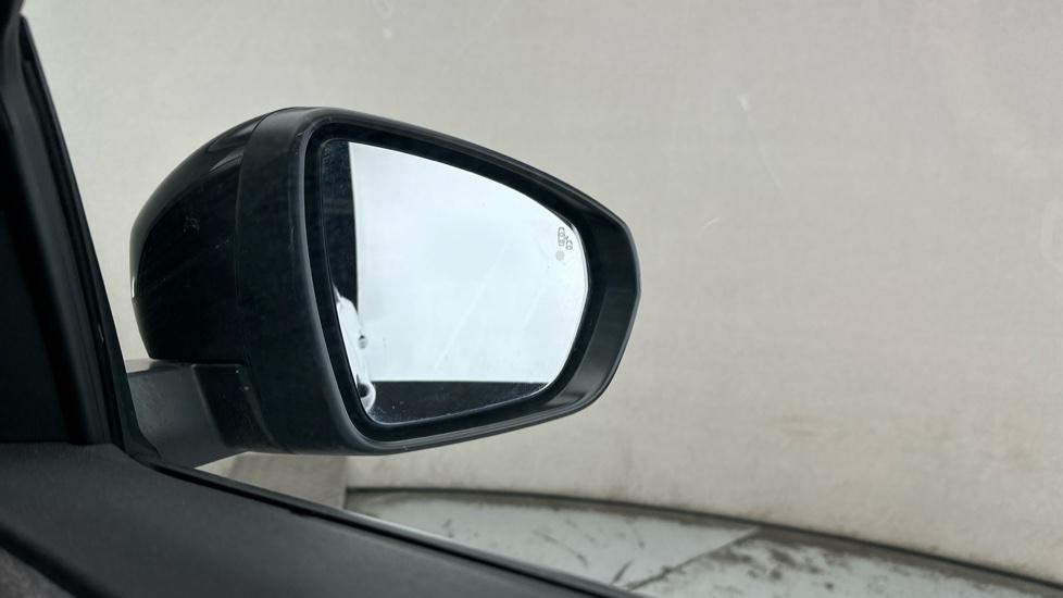 Blind Spot Monitoring System 