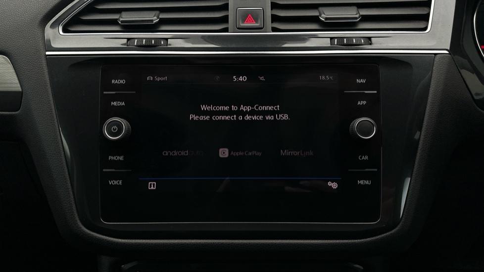 Apple Car Play & Android Auto