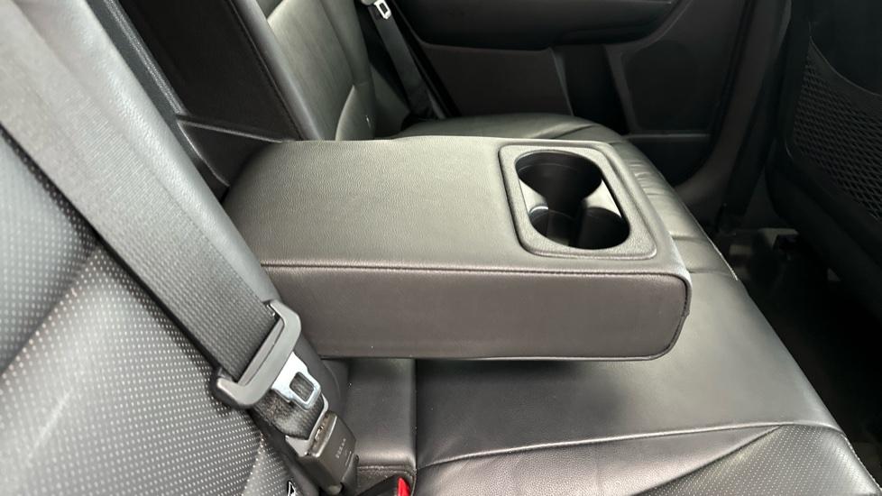 Rear Armrest/ Cup Holder