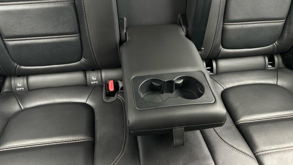 Rear Armrest/ Cup Holder