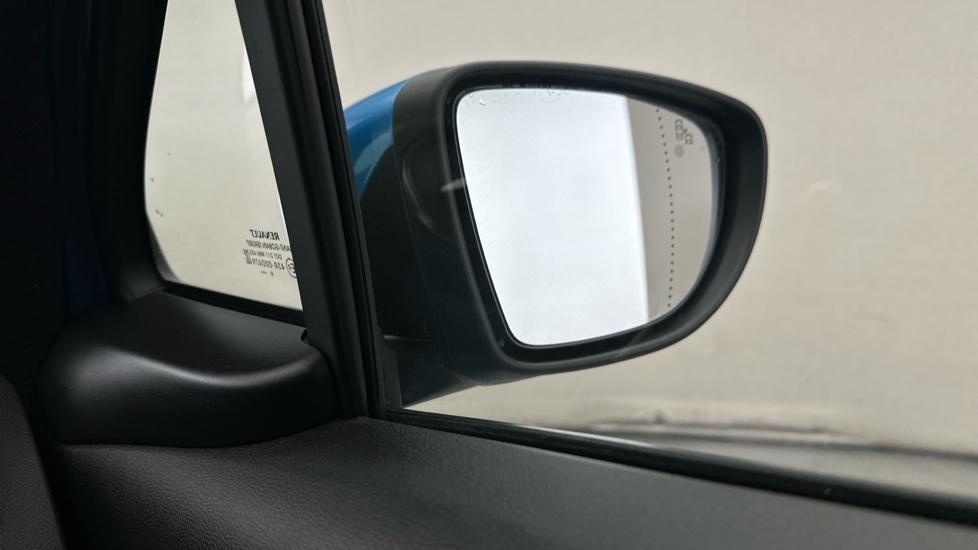 Blind Spot Monitoring System 