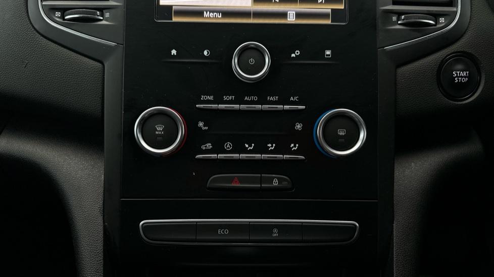 Auto Stop/Start/Air Conditioning /Dual Climate Control 