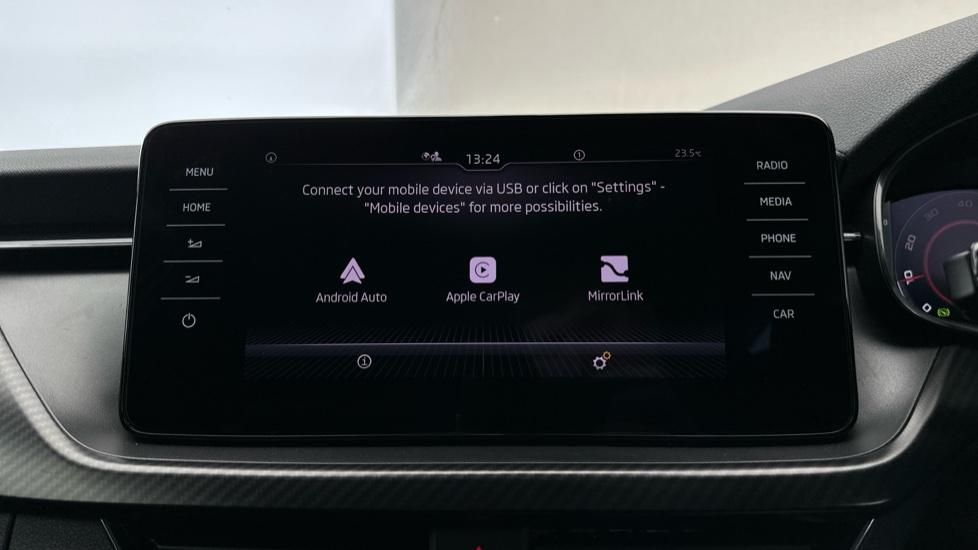 Apple Car Play & Android Auto