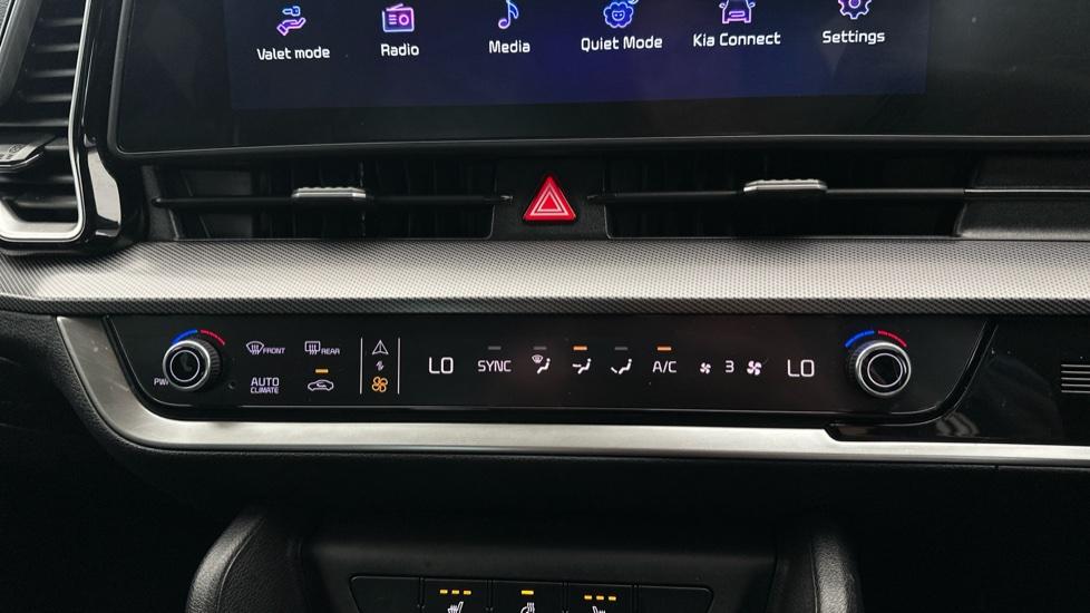 Air Conditioning /Dual Climate Control 