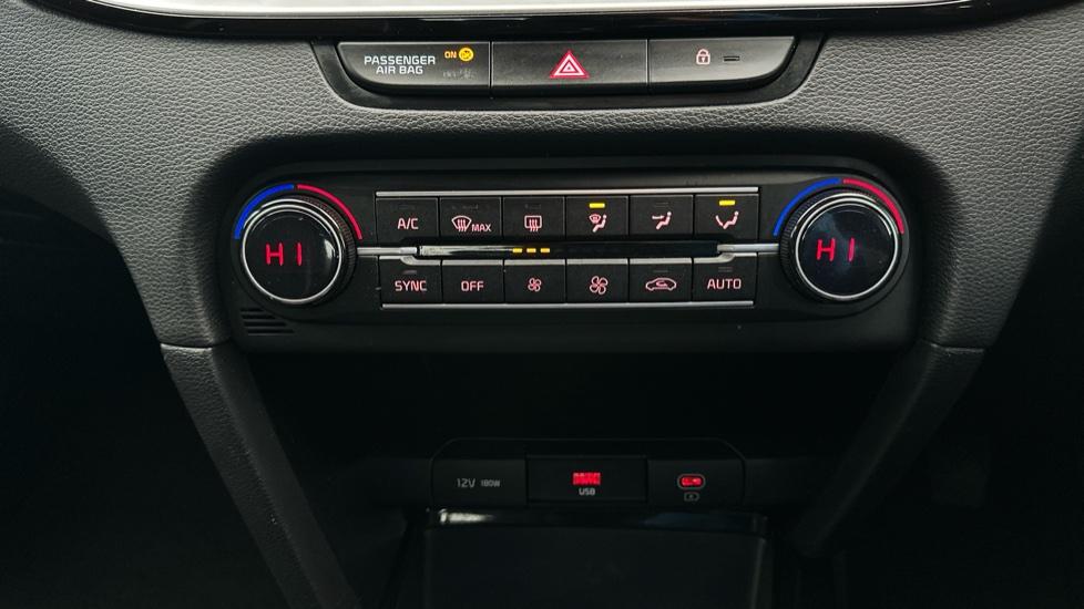 Air Conditioning /Dual Climate Control 