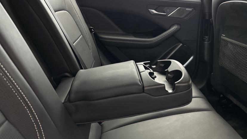 Rear Armrest/ Cup Holder