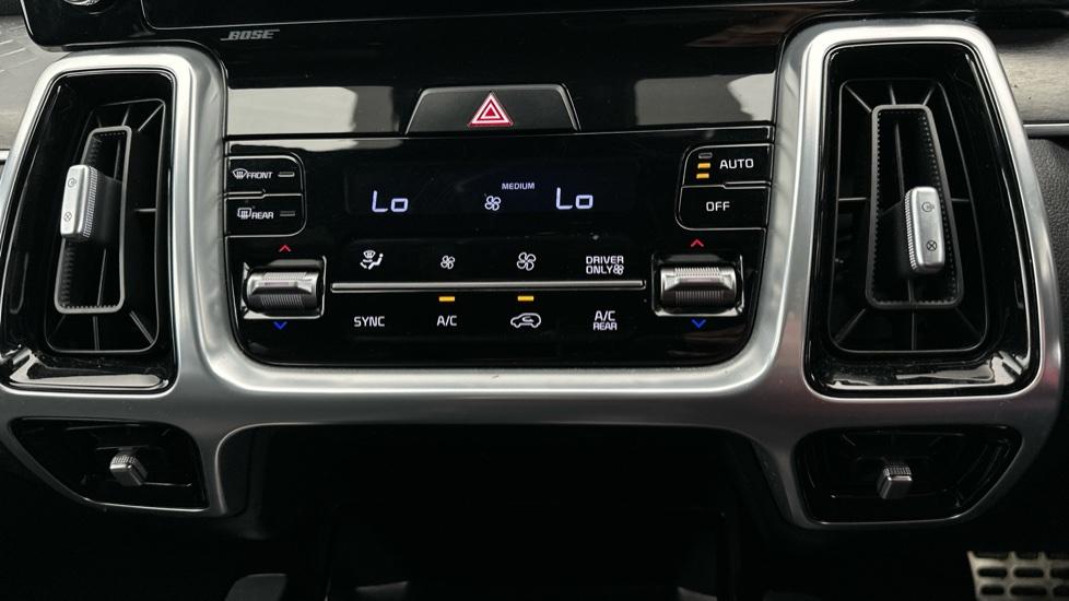 Air Conditioning /Dual Climate Control 