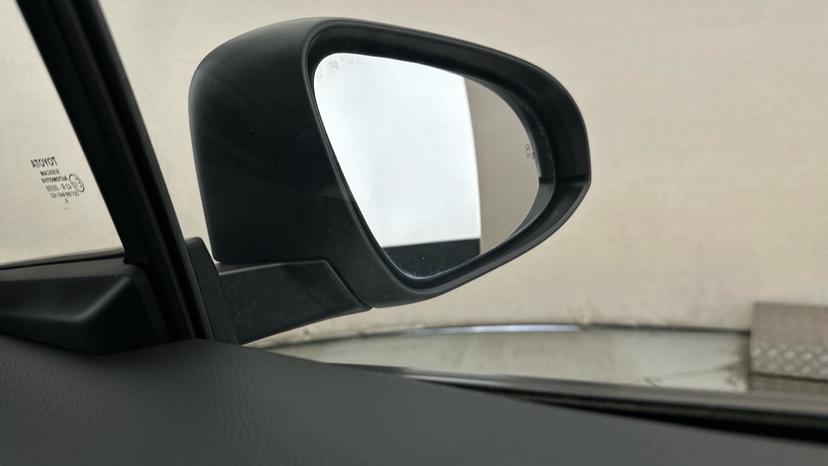 Blind Spot Monitoring System 