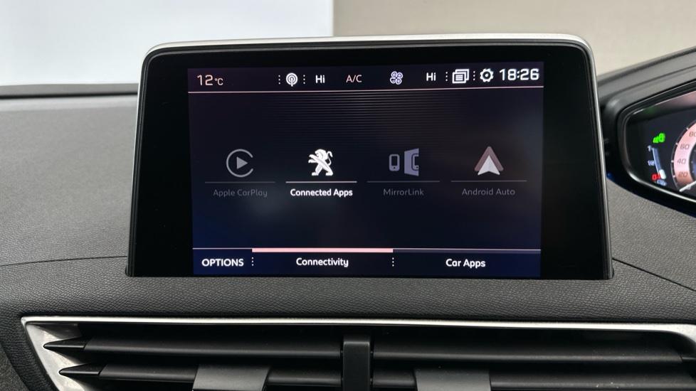 Apple CarPlay/Android Auto 