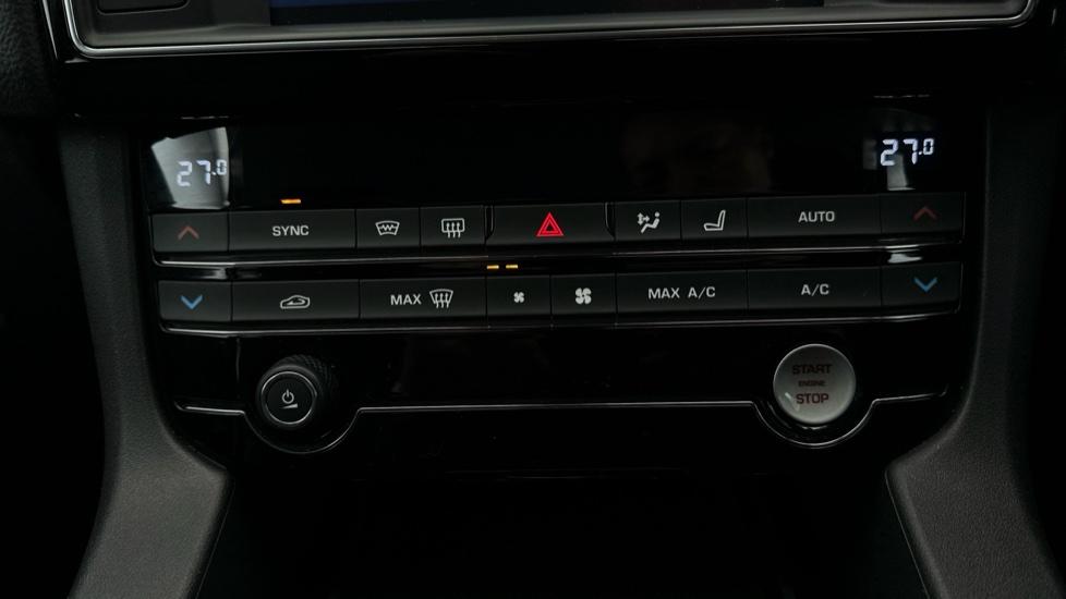 Air Conditioning /Dual Climate Control 