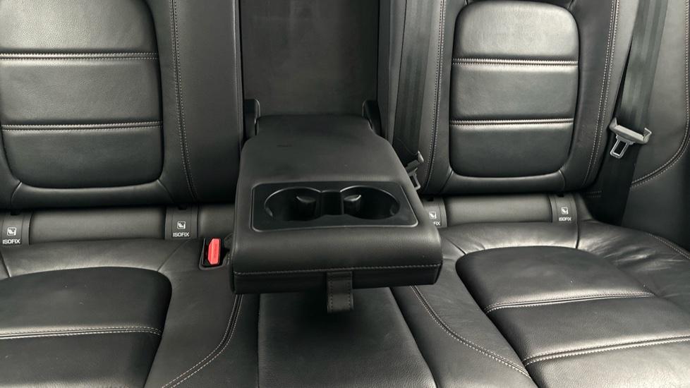 Rear Armrest/ Cup Holder