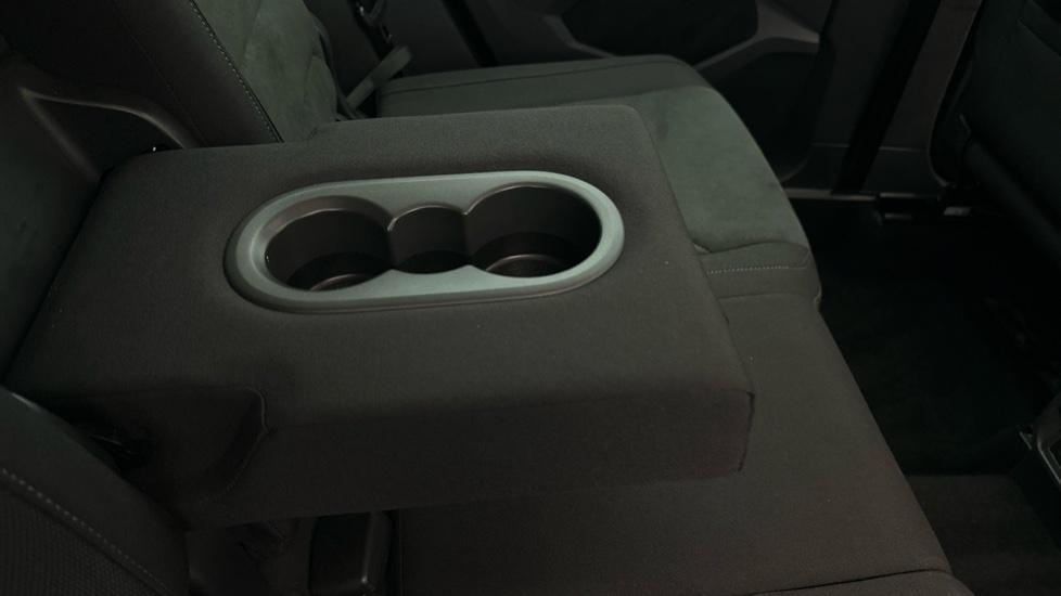 Rear Armrest/ Cup Holder