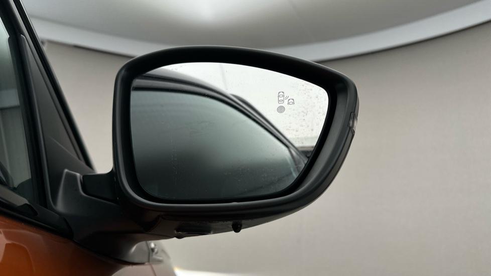 Blind Spot Monitoring System 