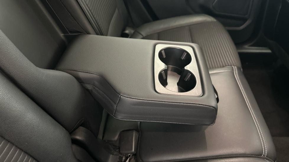 Rear Armrest/ Cup Holder