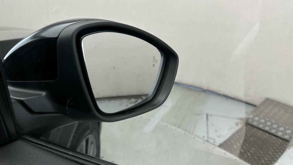 Blind Spot Monitoring System 