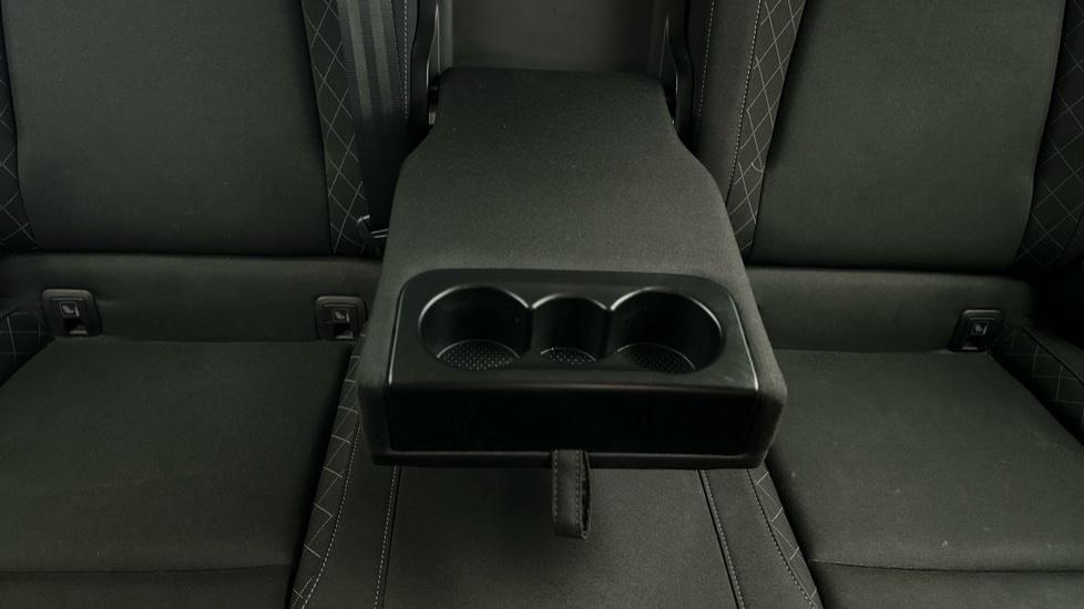 Rear Armrest/ Cup Holder