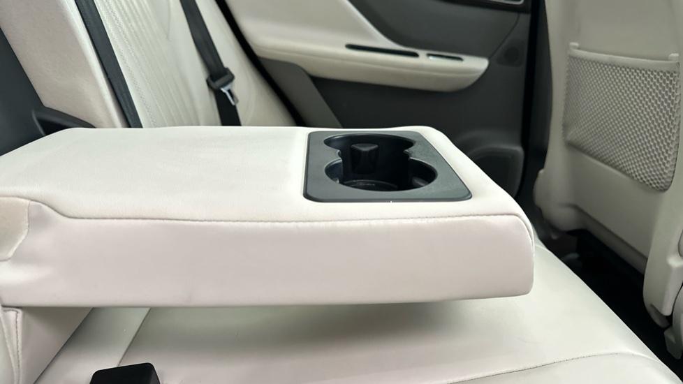 Rear Armrest/ Cup Holder