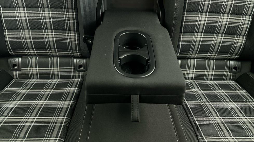 Rear Armrest/ Cup Holder