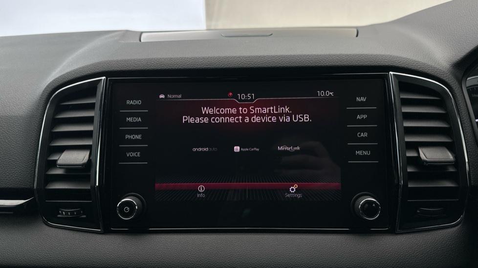 Apple Car Play & Android Auto