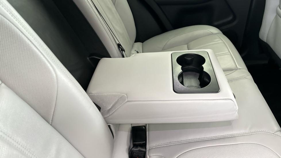 Rear Armrest/ Cup Holder