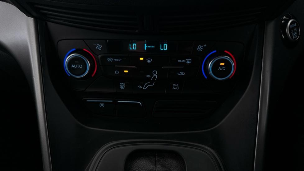 Dual Climate Control / Air Conditioning / Auto Stop/Start