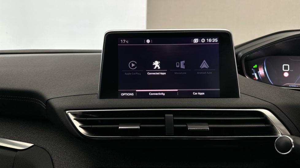 Apple Car Play & Android Auto