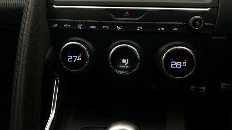 Air Conditioning /Dual Climate Control 