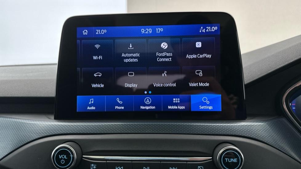 Apple Car Play & Android Auto