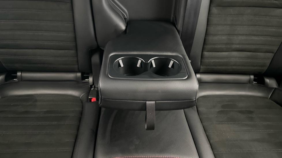 Rear Armrest/ Cup Holder