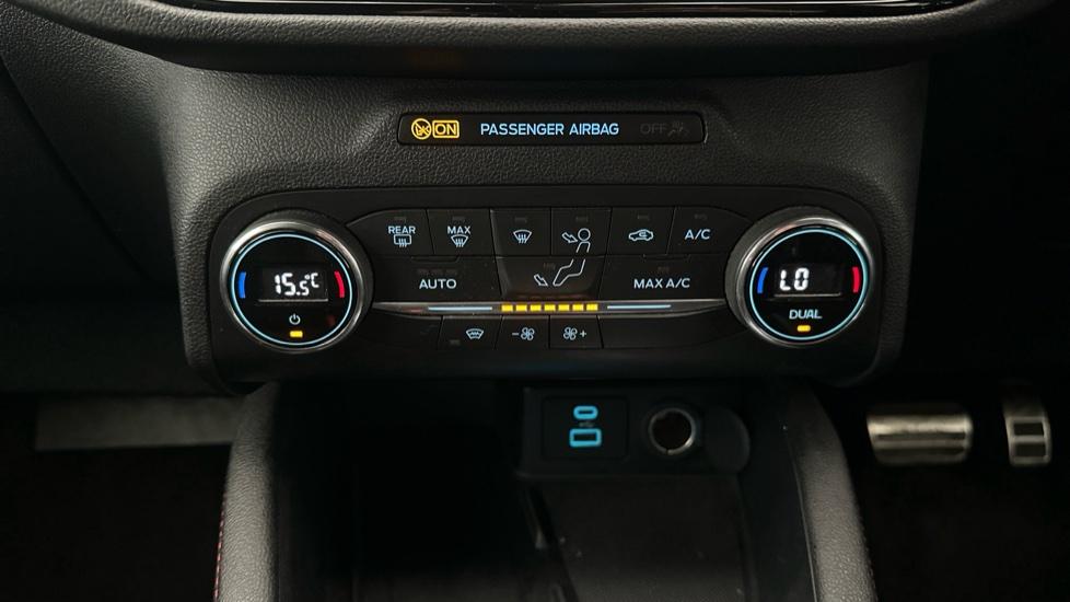 Air Conditioning /Dual Climate Control 