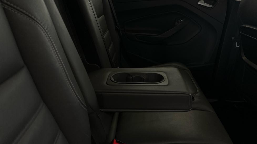 Rear Armrest/ Cup Holder