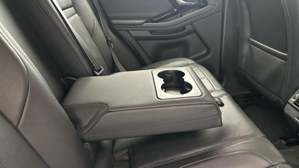 Rear Armrest/ Cup Holder