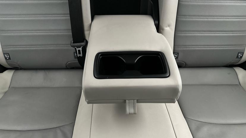 Rear Armrest/ Cup Holder