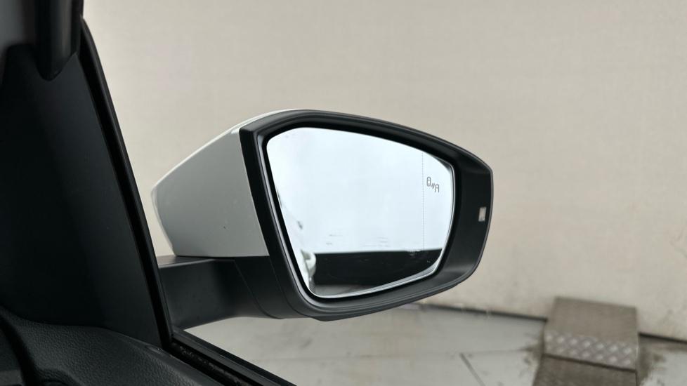 Blind Spot Monitoring System 