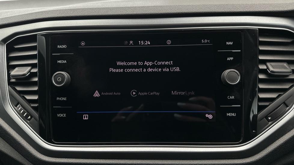 Apple Car Play & Android Auto