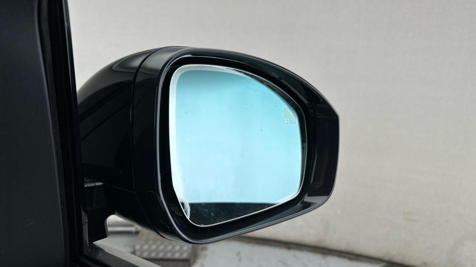 Blind Spot Monitoring System 