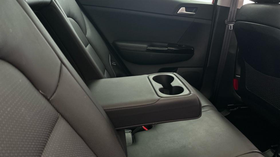 Rear Armrest/ Cup Holder