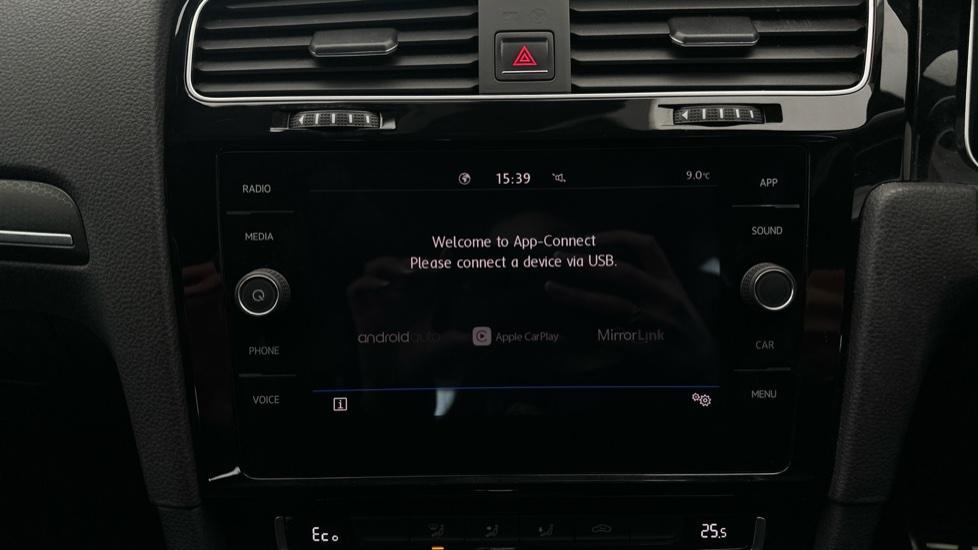 Apple Car Play & Android Auto