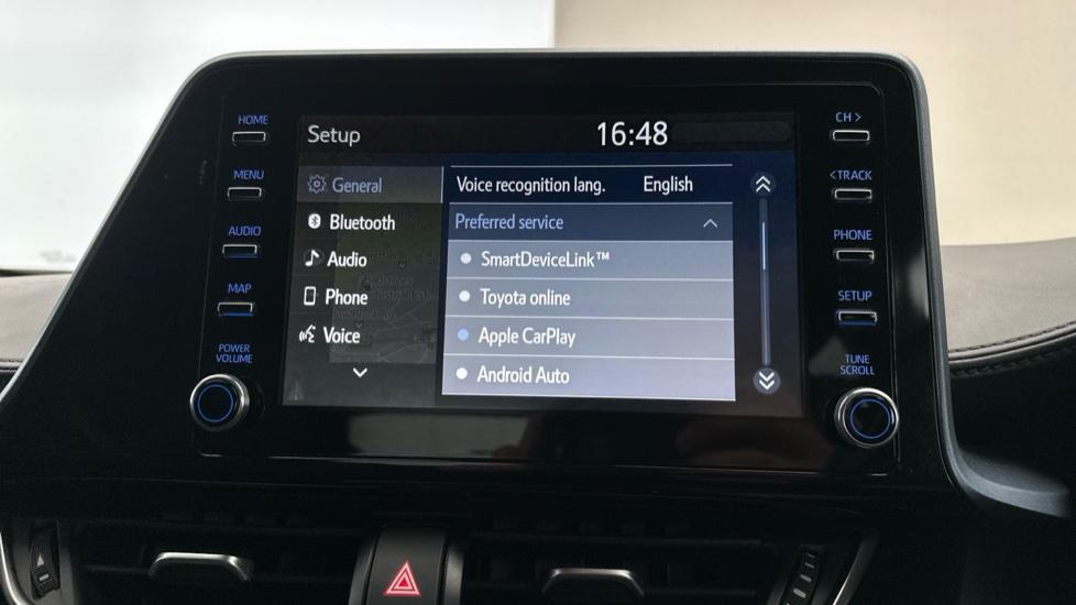 Apple Car Play & Android Auto