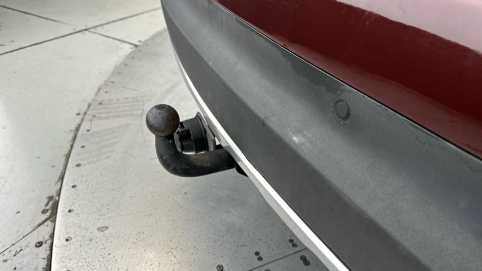 Rear Parking Sensors /Tow Bar